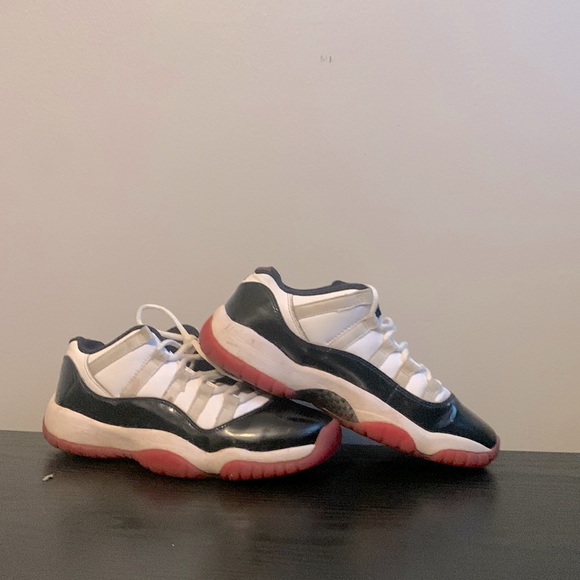 I barely warn them and just wanted to give them away.! - Picture 1 of 3